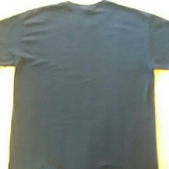 Graphic T-shirt Short Sleeve Size Large - Picture 2 of 4